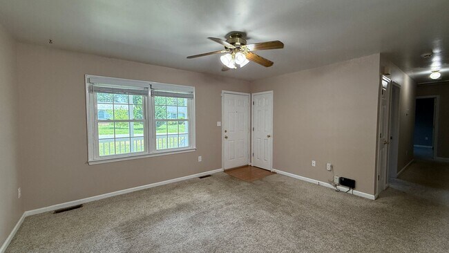 Foto del edificio - Three Bedroom Rambler in Fredericksburg