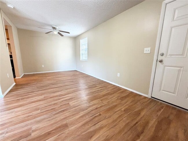 Building Photo - 129 Camphor Cir