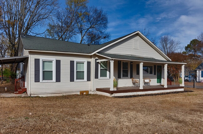 Foto del edificio - 3706 Emm Ell St SW