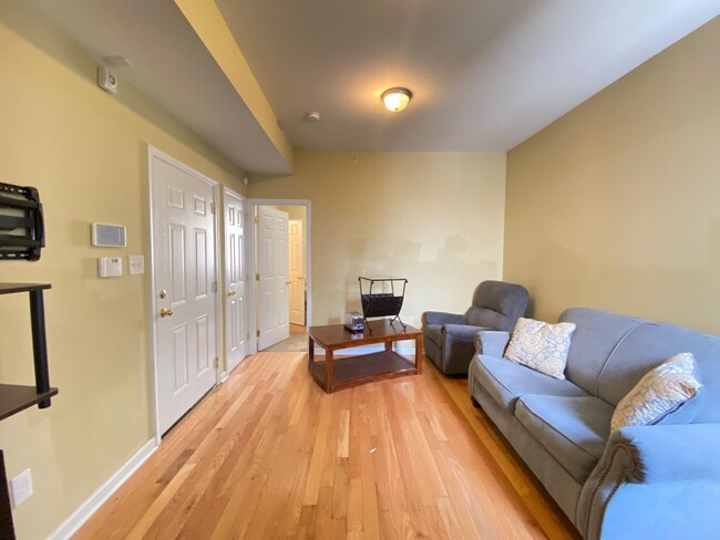 Foto del edificio - 2134 N Carlisle St