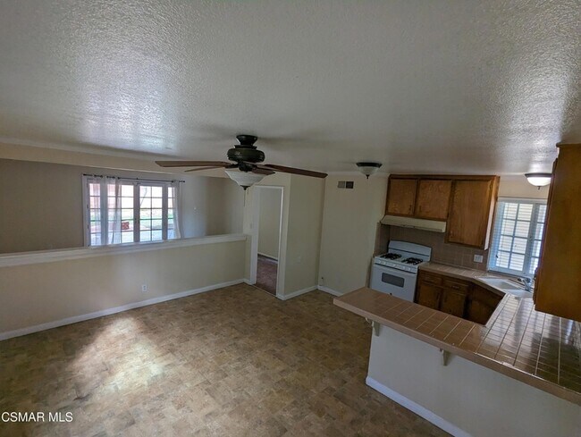 Foto del edificio - 2441 Pierce Court