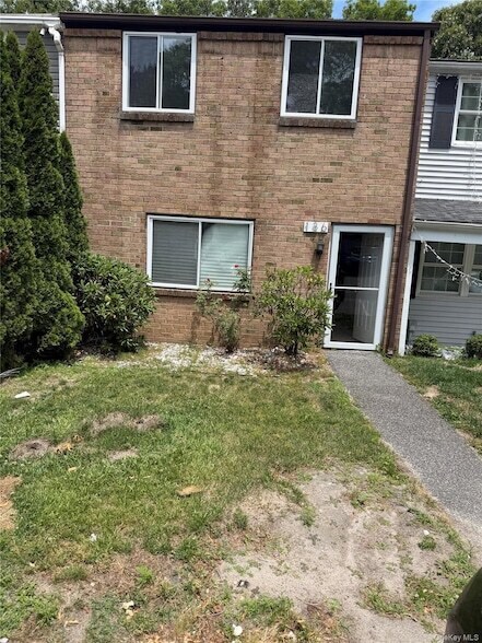 Foto del edificio - 136 Hill Crescent