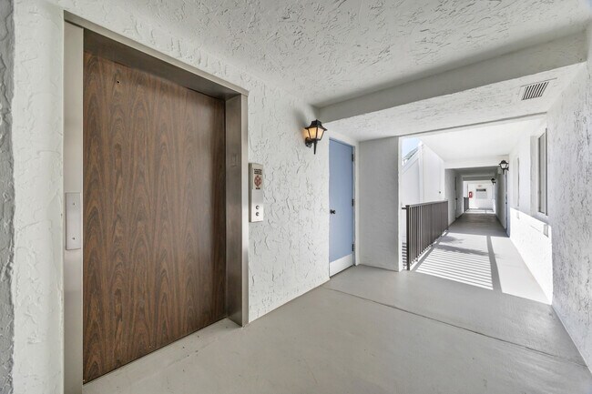 Building Photo - 2400 S Ocean Dr