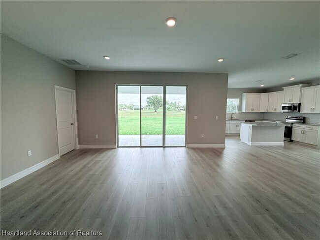 Building Photo - 5285 Pebble Beach Dr