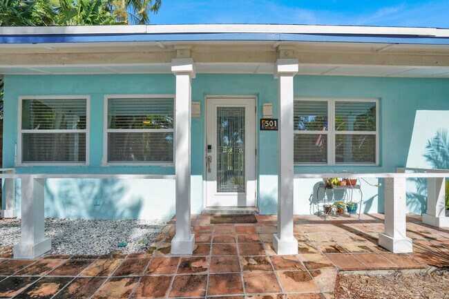 Foto del edificio - 501 SW 8th St