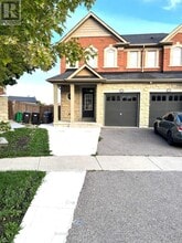 Building Photo - 39 Sussexvale Dr