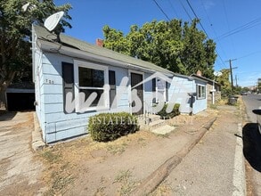 Building Photo - 720 Cornell Ave
