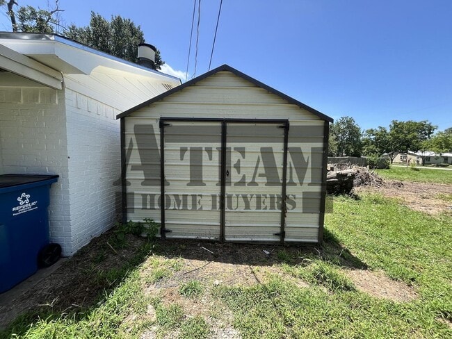 Building Photo - Very Cozy 3 Bed 1.5 Bath in Trinidad