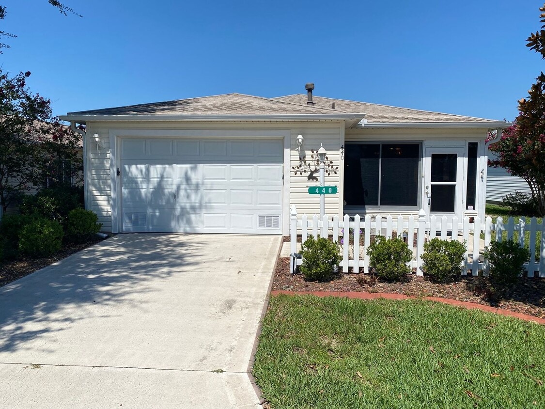 Primary Photo - Great Location Turnkey Villa In The Villag...
