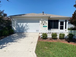 Building Photo - 440 Canterbury Ct