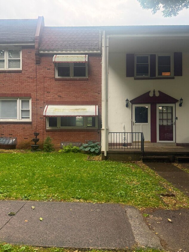 Photo - 333 Linden Lane