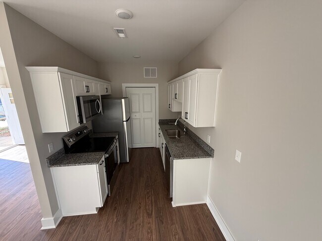 Foto del edificio - 138 Diver Dr