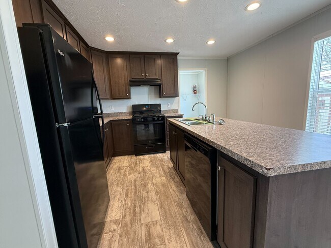 Building Photo - 12528 Apple Ln