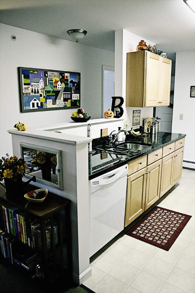 Kitchen - Pinecrest at Essex (Senior Living Community)