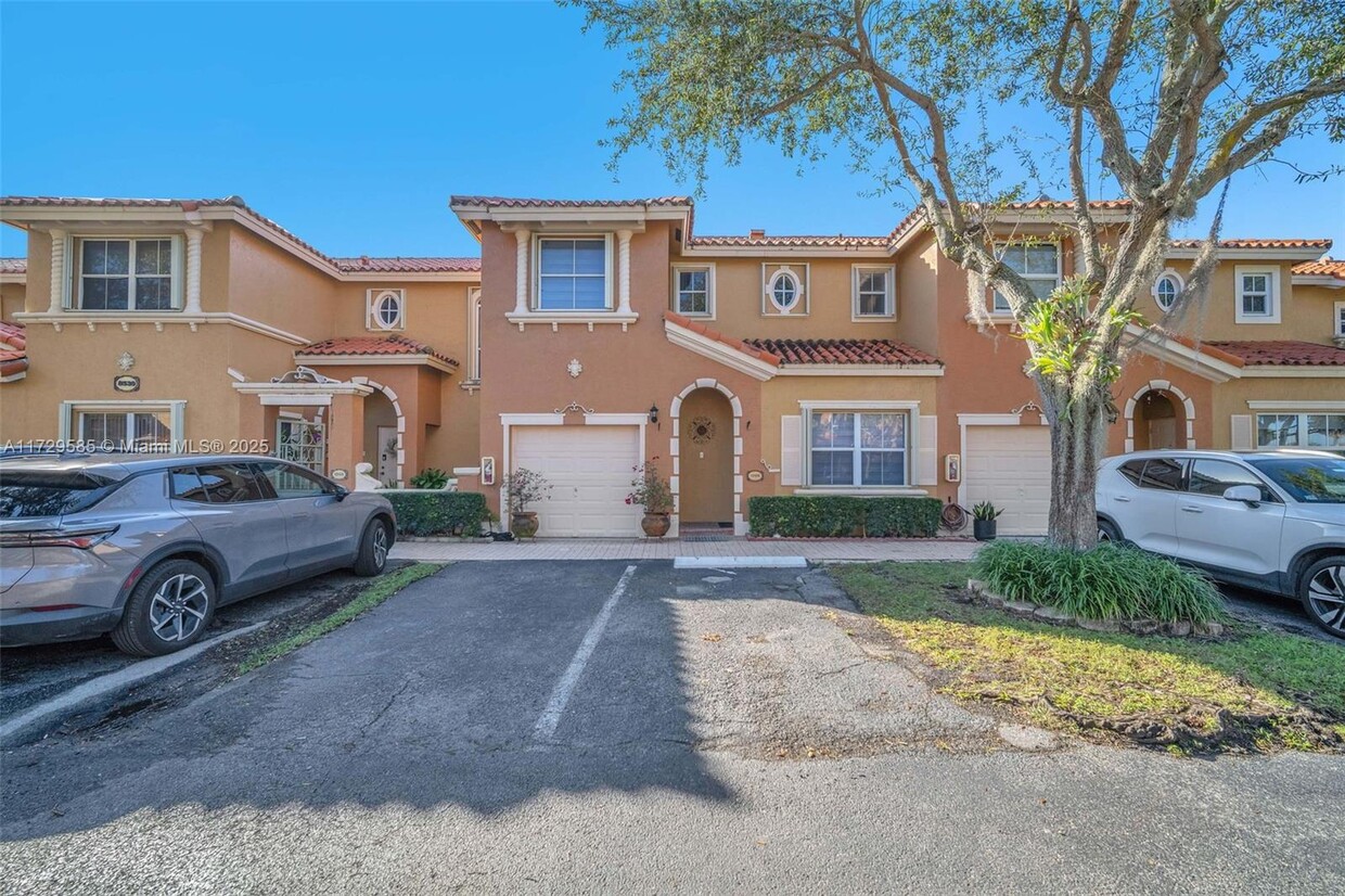 Foto principal - 8530 NW 140th St