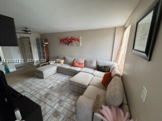 Foto del edificio - 250 180th Dr