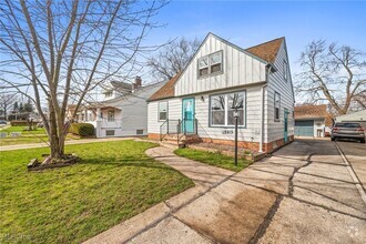 Building Photo - 15419 Edgewood Ave