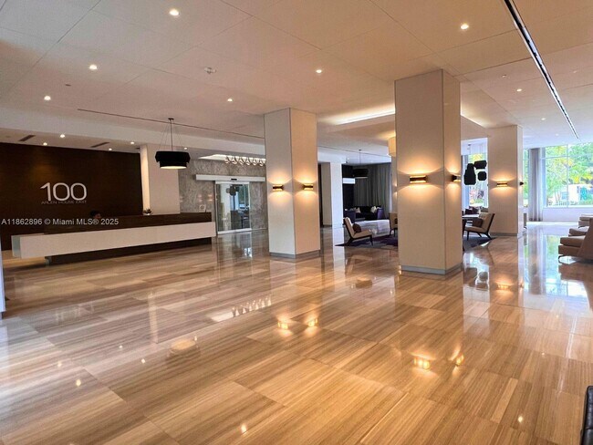 Building Photo - 100 Bayview Dr
