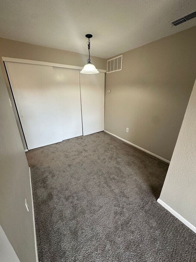 Foto del edificio - 2BD/2BA Condo located on the Germantown/Memphis Line!