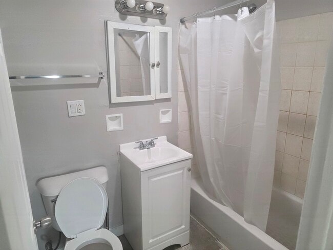 Building Photo - 1930 S Cicero Ave