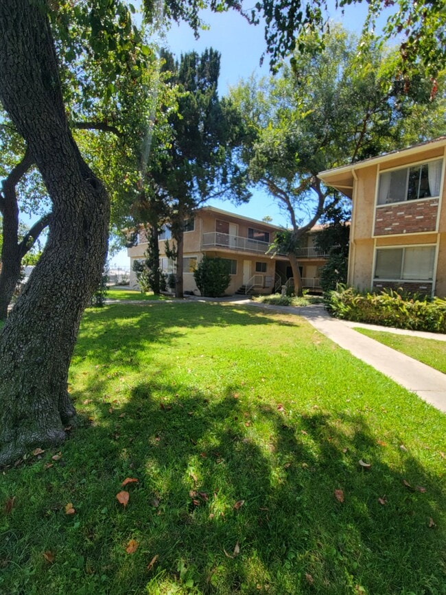 Building Photo - 13530 Leadwell St