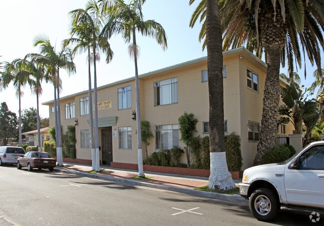 Building Photo - 7129-7135 Stafford Ave