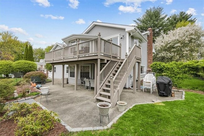 Building Photo - 2633 Ridge St