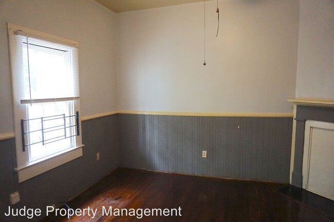 Building Photo - 2 br, 1 bath House - 543 E. Hartridge Ct