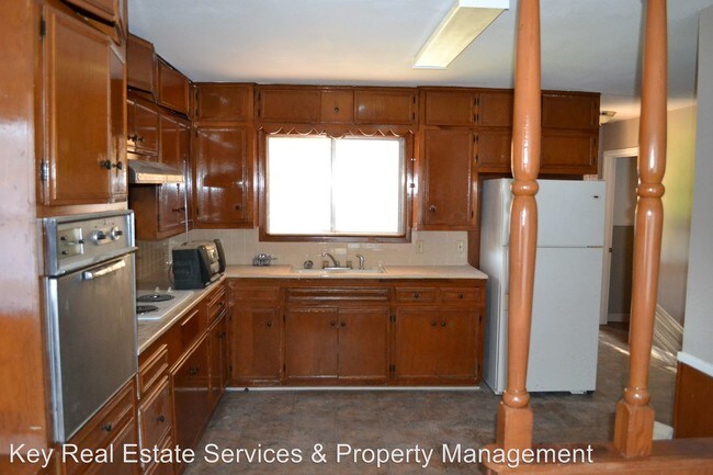 Building Photo - 4 br, 2 bath House - 6205 N. 19th St.