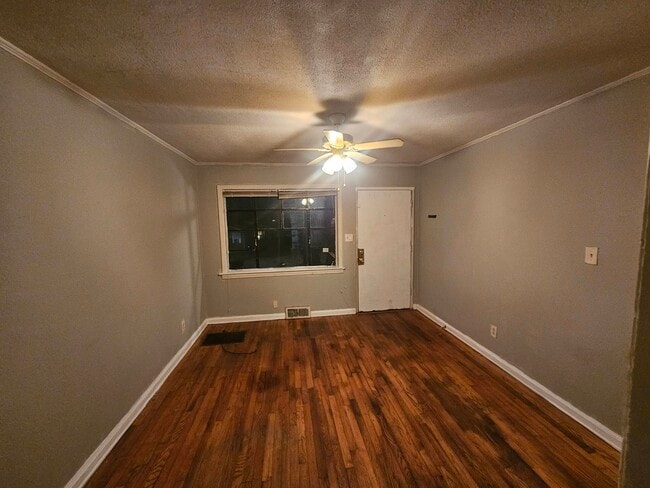 Photo - 3406 Coldstream Ln House