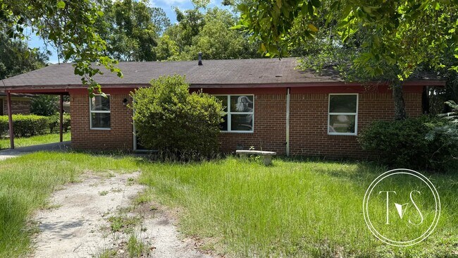 Building Photo - RATE DROP ALERT! (was $1500/month)