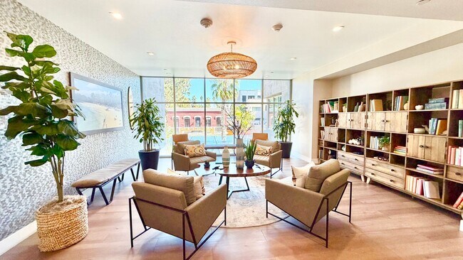 Foto del edificio - Brand New High-Rise Condo Unit with Stunning Community Amenities, Ocean Views, & MORE!