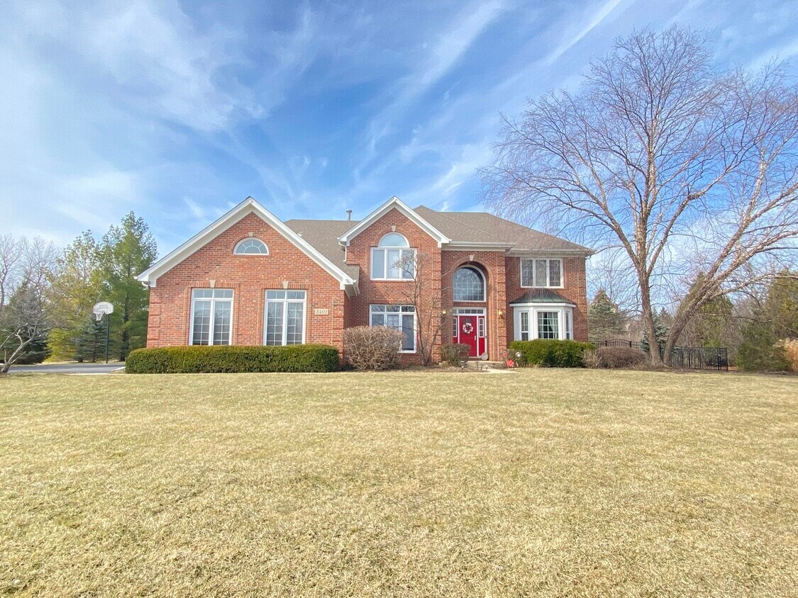 Primary Photo - 3401 Greenwood Ln