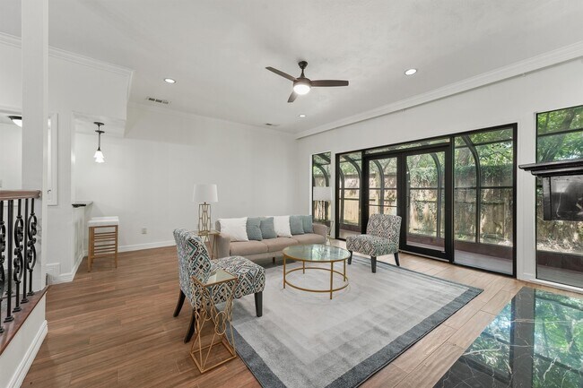 Foto del edificio - 12013 Naughton St