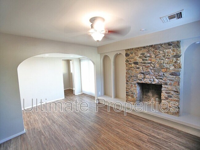 Photo - 3702 E Altadena Ave House