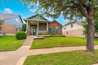 Building Photo - 609 Boca Chica Dr