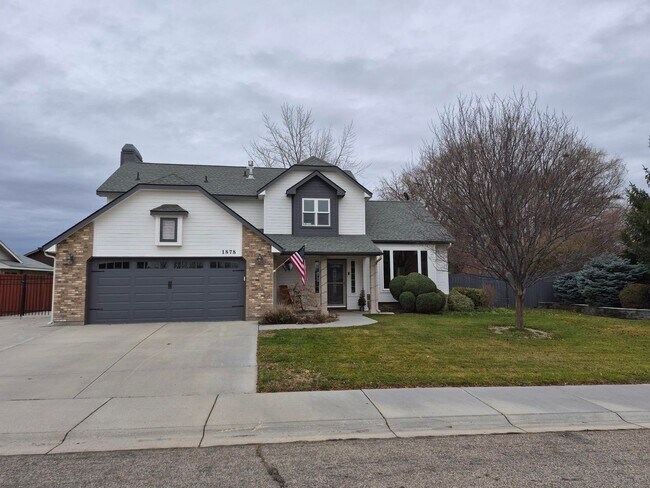 Building Photo - Beautifully Remodeled Home in Meridian with RV Parking!