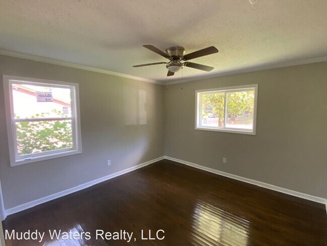 Building Photo - 3 br, 1 bath House - 649 Coleman Ave