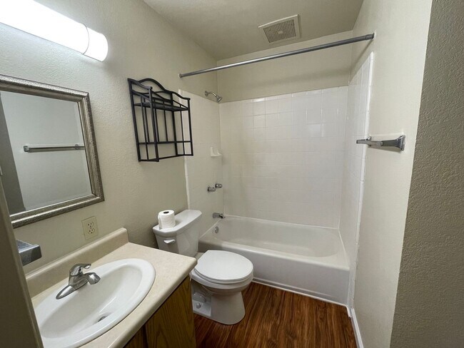 Foto del edificio - Mililani Terrace-2 bedroom 1-bath 2-parking