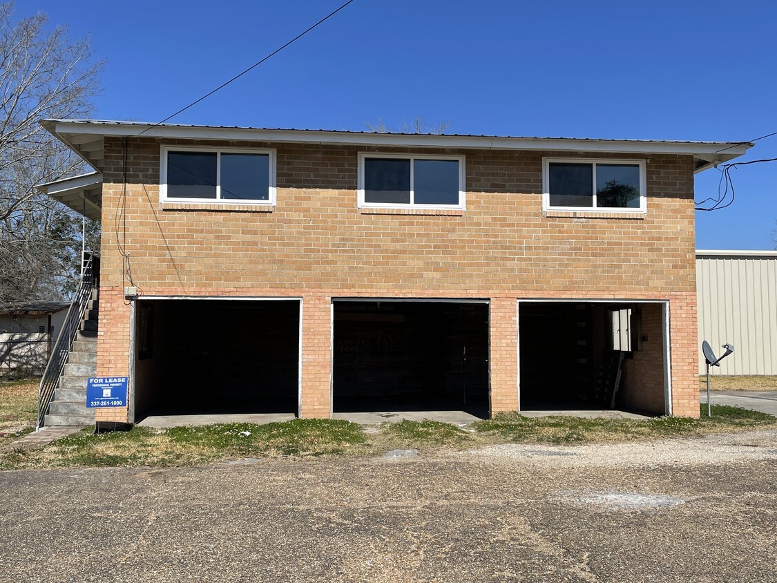 Primary Photo - 5910 Cameron St