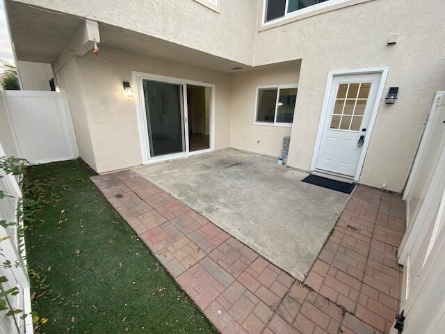 Foto del edificio - 1334 Evergreen Dr