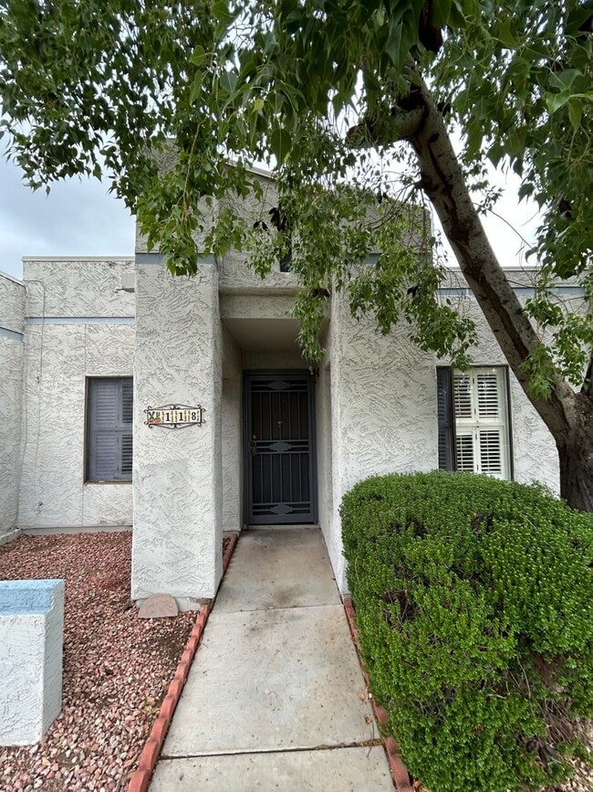 Building Photo - 6230 N 33rd Ave