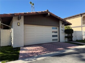 Building Photo - 2208 Plaza Del Puerto