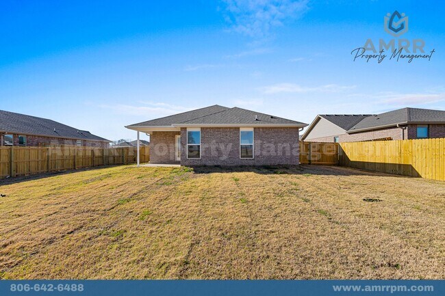 Foto del edificio - Spacious 3-Bedroom Home – Your Perfect Fam...