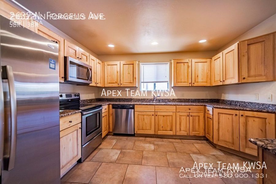 Foto principal - 2632 N Forgeus Ave