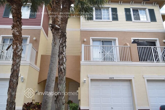 Building Photo - 4629 SW 75th Way