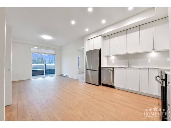 Building Photo - 14778-14106 106 Ave