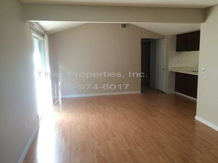 Foto del edificio - 2 Bedroom Duplex