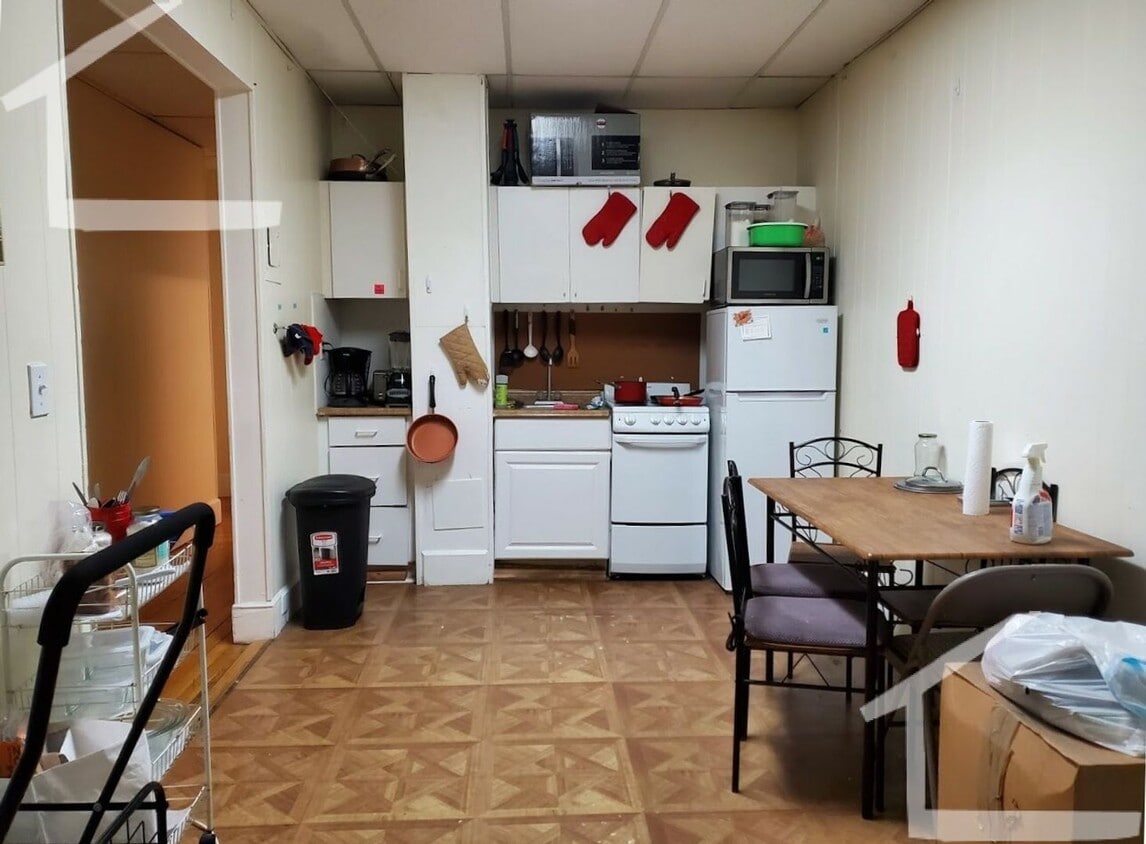 Great 2 Bed Close to BU and Green Line! - Great 2 Bed Close to BU and Green Line!