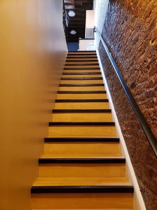 Foto del edificio - 17 1/2 N 17th